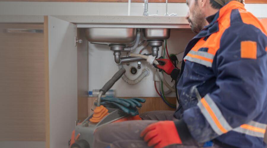 Expert burst pipe repair services in Hinton, OK